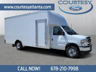 2027 Ford E-450SD Base