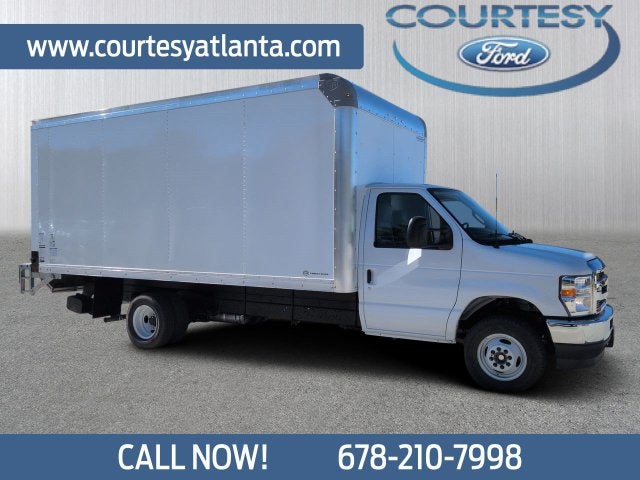2027 Ford E-450SD Base