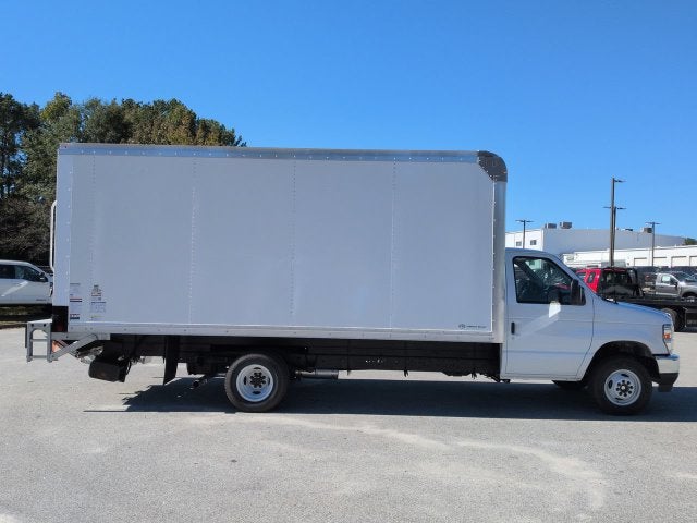2027 Ford E-450SD Base
