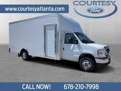2027 Ford E-450SD Base