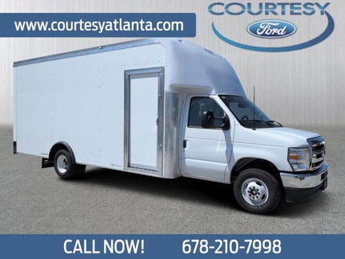 2027 Ford E-450SD Base