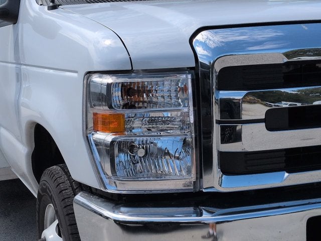 2027 Ford E-450SD Base