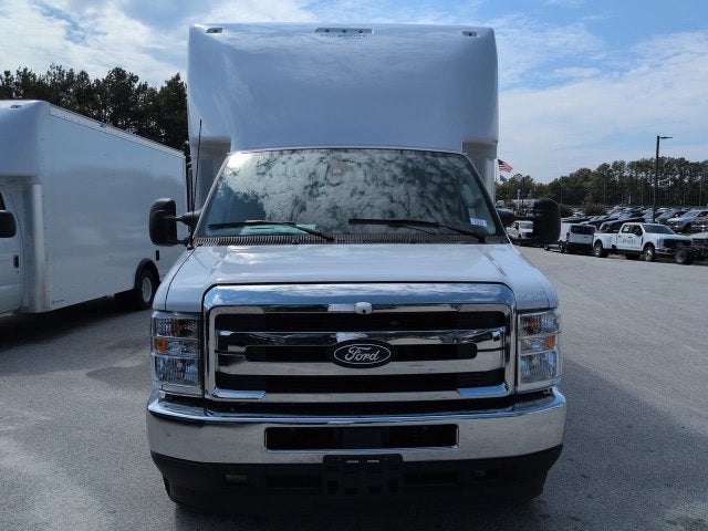2027 Ford E-450SD Base