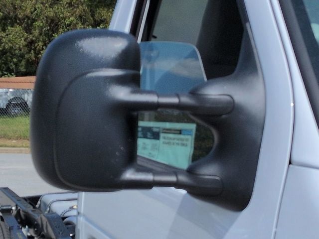 2026 Ford E-450SD Base DRW