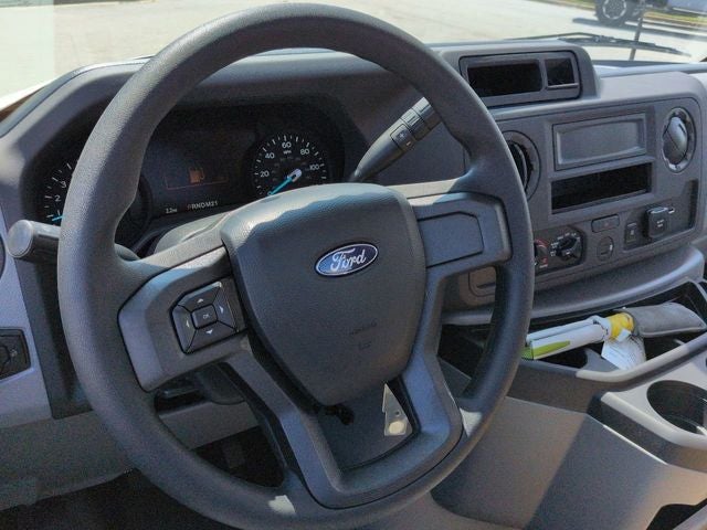 2026 Ford E-450SD Base DRW