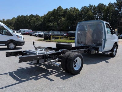 2026 Ford E-450SD Base DRW
