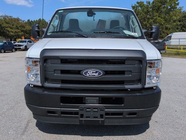 2026 Ford E-450SD Base DRW