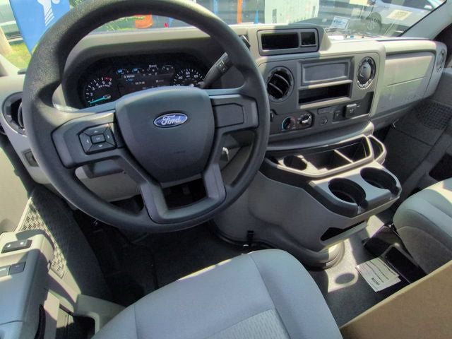 2026 Ford E-450SD Base DRW