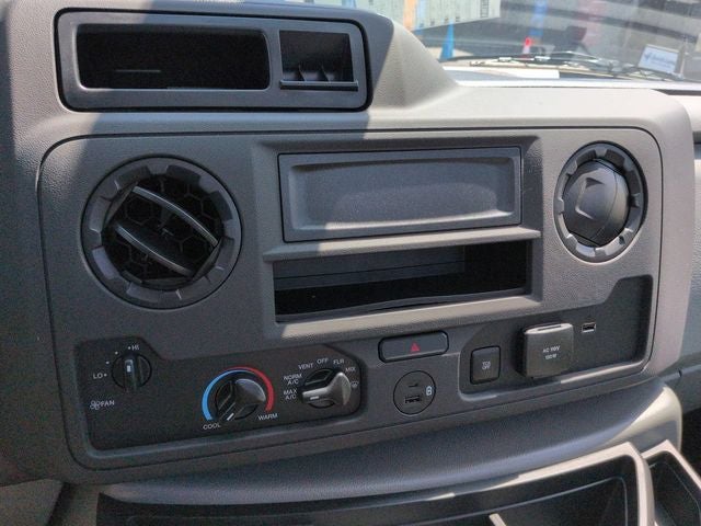 2026 Ford E-450SD Base DRW