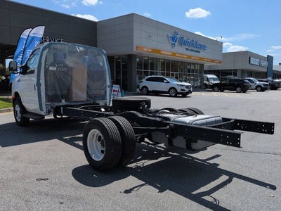 2026 Ford E-450SD Base DRW