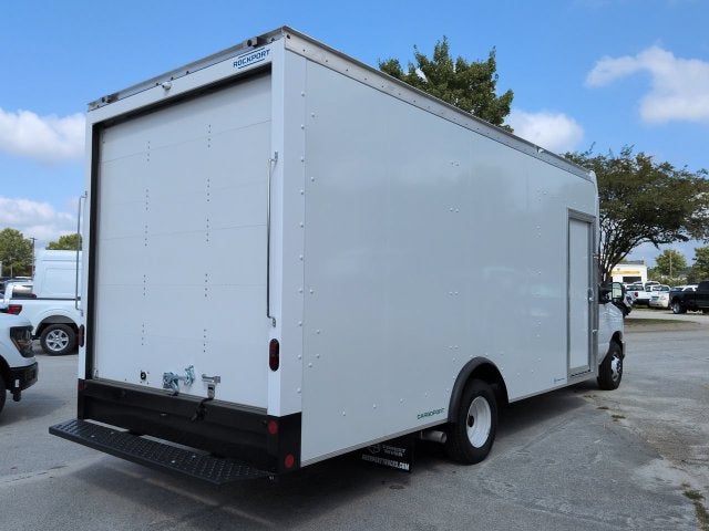 2027 Ford E-450SD Base