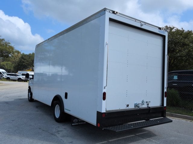 2027 Ford E-450SD Base