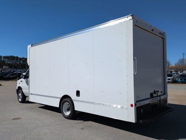 2026 Ford E-450SD Base