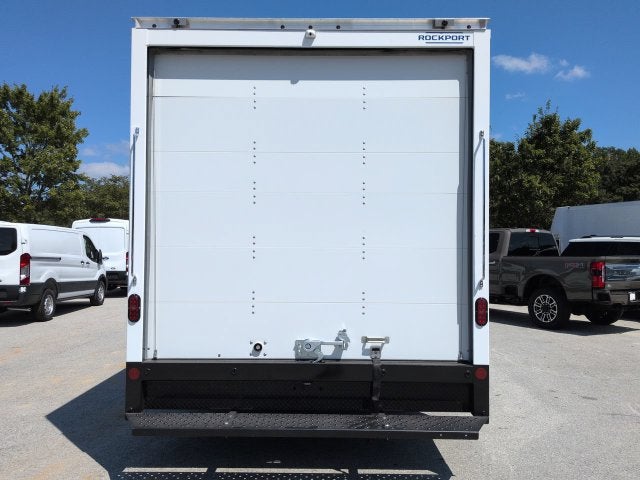 2027 Ford E-450SD Base
