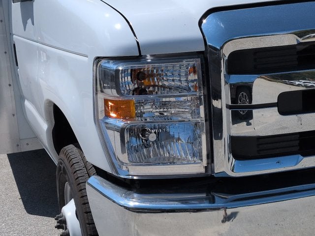 2027 Ford E-450SD Base