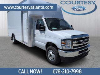 2027 Ford E-450SD Base
