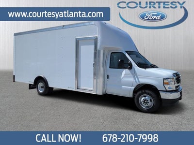 2027 Ford E-450SD Base