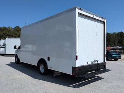 2027 Ford E-450SD Base