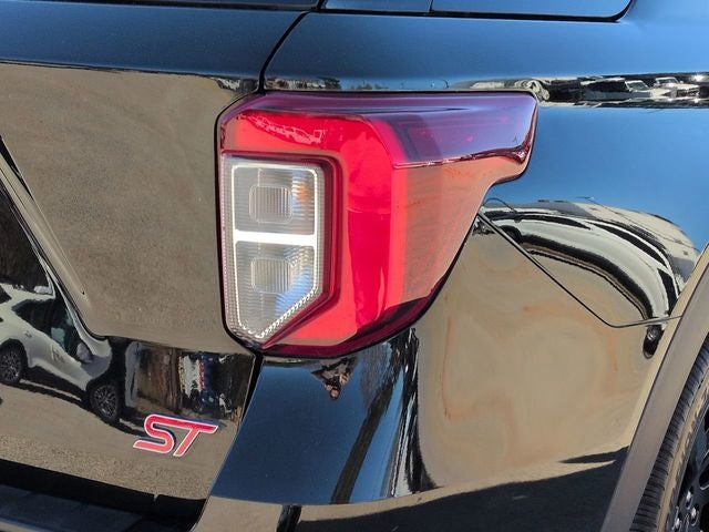 2022 Ford Explorer ST 4WD
