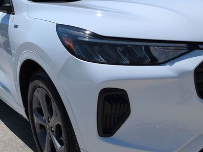 2023 Ford Escape Hybrid ST-Line