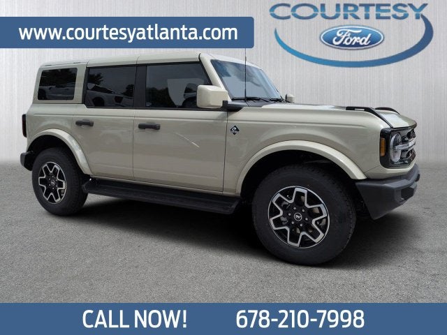 2026 Ford Bronco Outer Banks