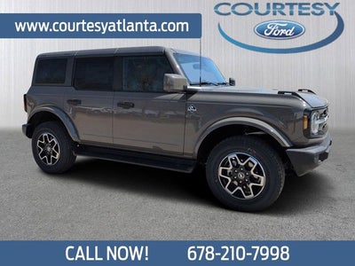 2026 Ford Bronco Outer Banks