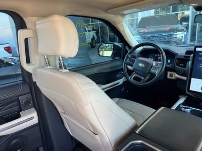 2024 Ford Expedition Max Platinum 4WD