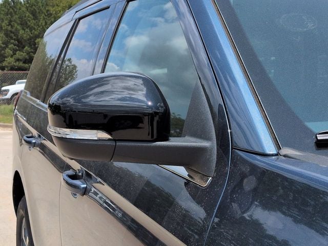 2027 Ford Expedition Active CC