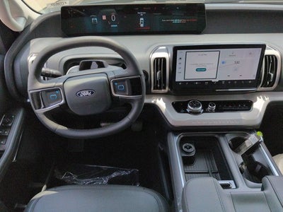 2027 Ford Expedition Active CC