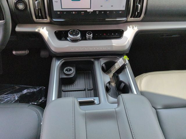 2027 Ford Expedition Active CC