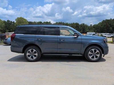 2027 Ford Expedition Active CC