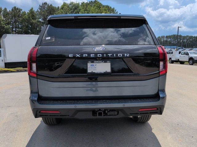 2027 Ford Expedition Active CC
