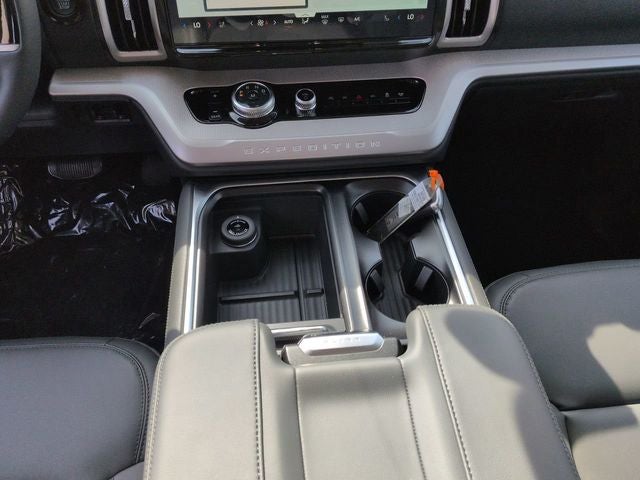 2026 Ford Expedition Active CC