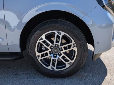 2025 Ford Expedition Active 4WD DP