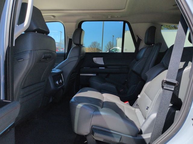 2025 Ford Expedition Active 4WD DP