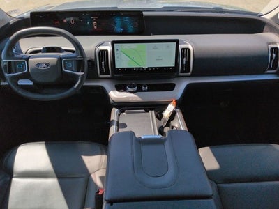 2025 Ford Expedition Active 4WD DP