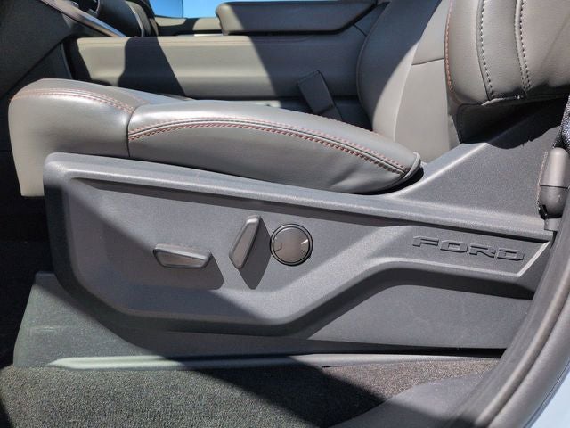 2025 Ford Expedition Active 4WD DP