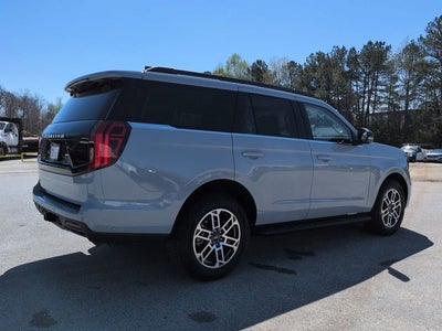 2025 Ford Expedition Active 4WD DP