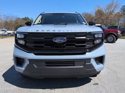 2025 Ford Expedition Active 4WD DP
