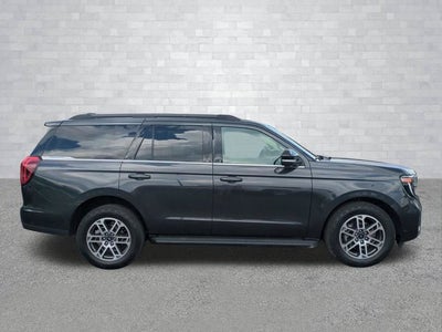 2025 Ford Expedition Active 4WD