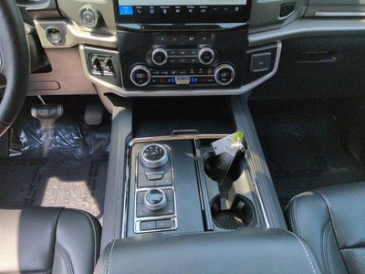 2024 Ford Expedition XLT 4WD DP