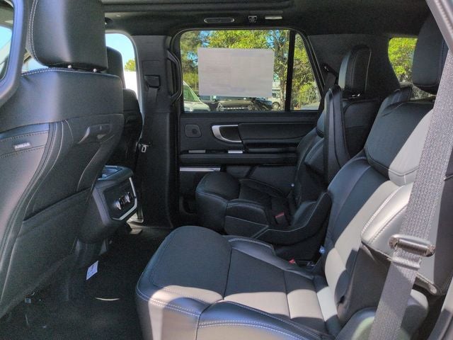 2025 Ford Expedition Platinum Stealth
