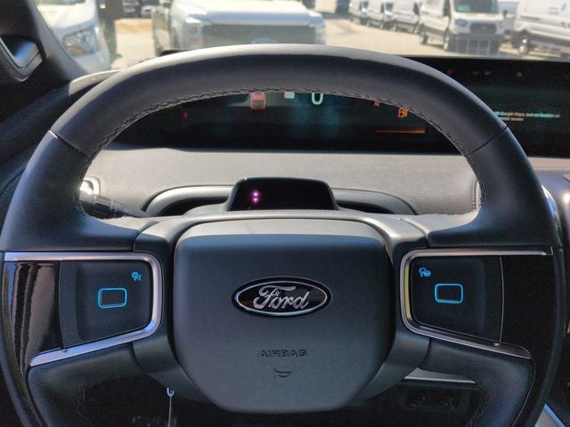 2025 Ford Expedition Platinum Stealth