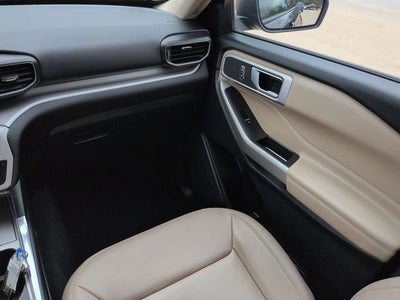 2023 Ford Explorer XLT 4WD