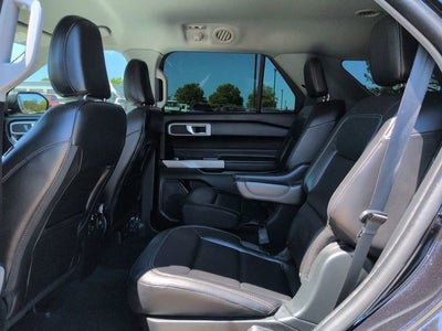 2023 Ford Explorer XLT 4WD