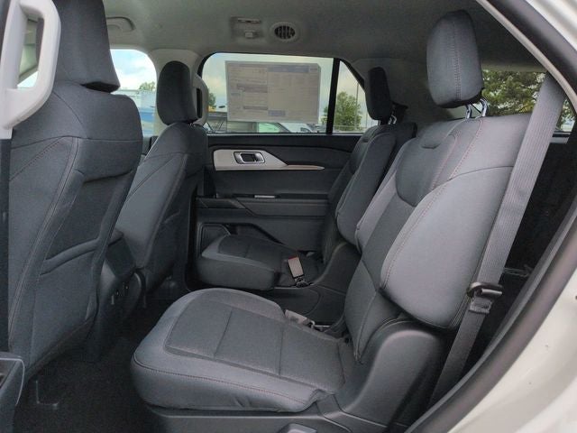 2025 Ford Explorer Active cc