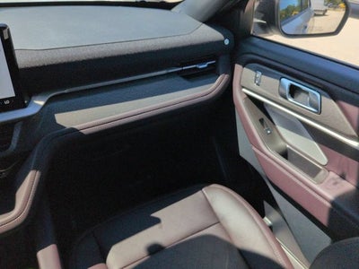 2027 Ford Explorer Platinum