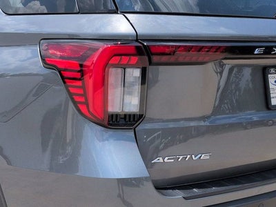 2025 Ford Explorer Active 4WD
