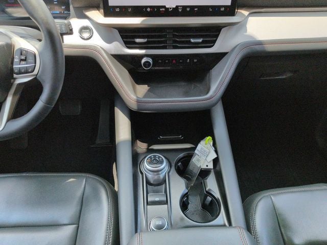 2025 Ford Explorer Active 4WD