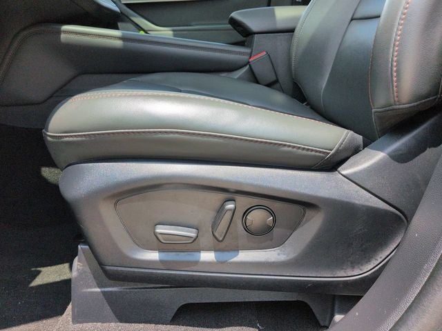 2025 Ford Explorer Active 4WD